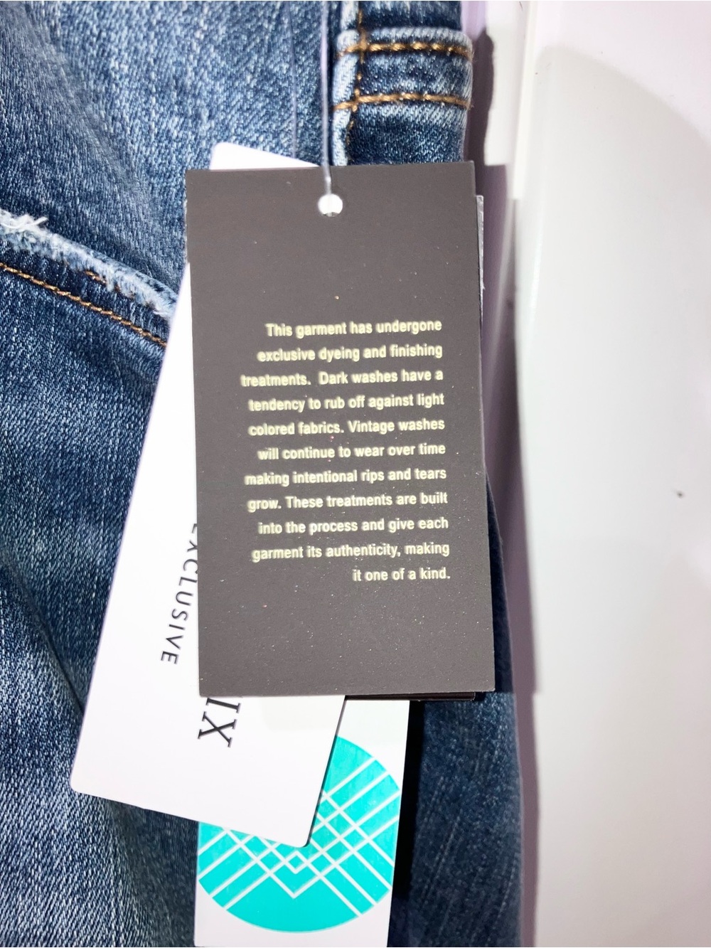 Kut from the Kloth Stitch Fix Womens High Rise Distressed Denim Shorts Blue 16W - Picture 4 of 9